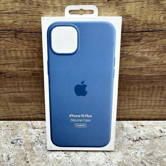 Apple iPhone 15 Plus Silicone Case with MagSafe Winter Blue MT193ZM/A New - Picture 1 of 8